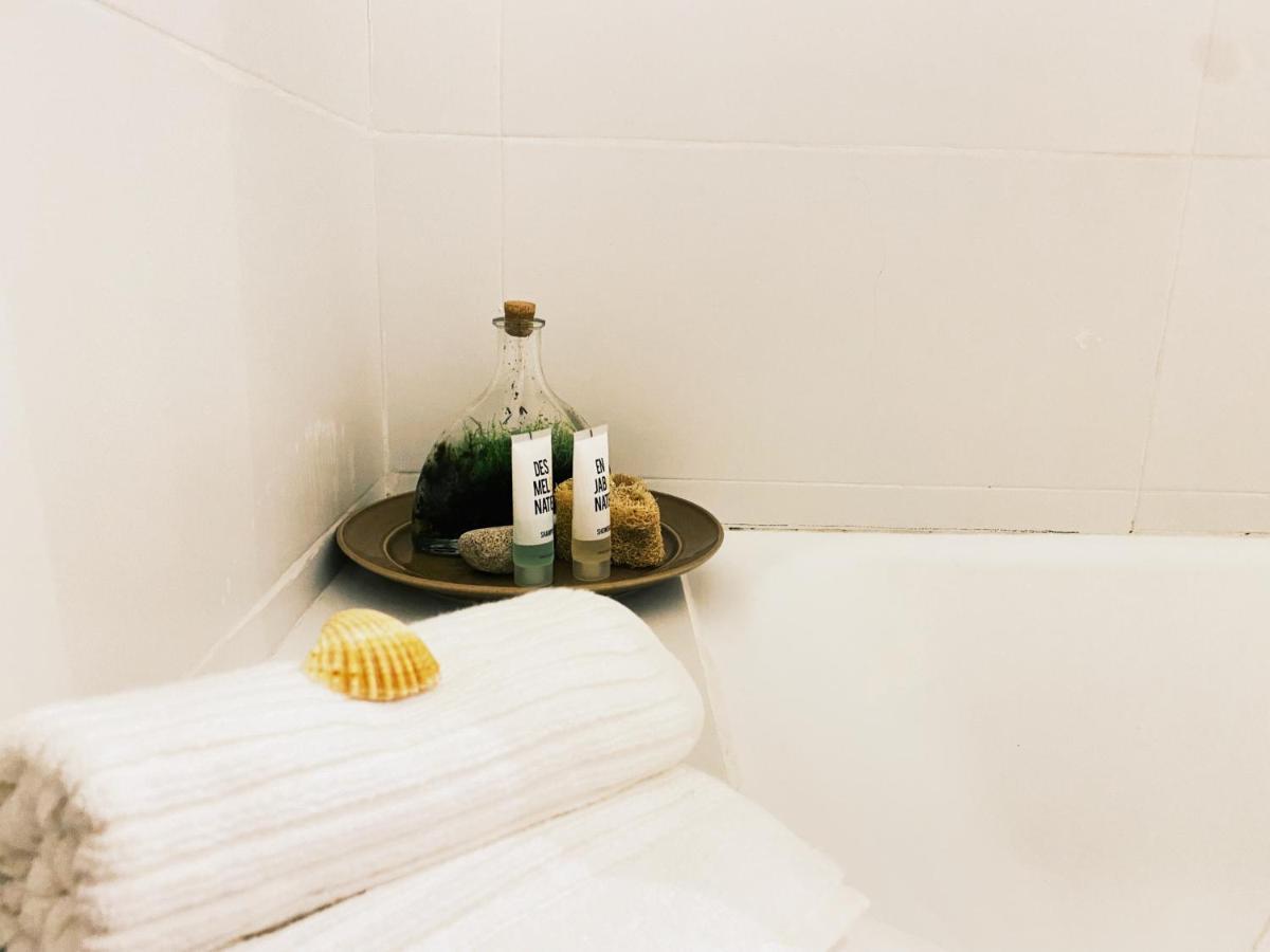 Amazing Private Room In Apartment With Sea Beach View - Pool - Park - Private Condominium - Access To The Beach Oeiras Εξωτερικό φωτογραφία